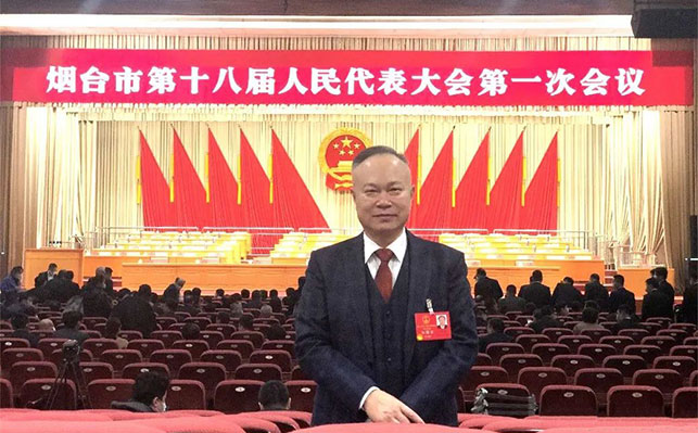 鑫海礦裝董事長張?jiān)讫埾壬鷧⒓訒h